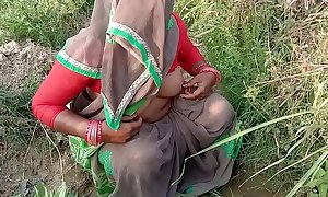 Indian Village Bhabhi Fucking Outdoor Carnal knowledge In Hindi