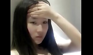 Cute oriental floozy loves cock and theesome
