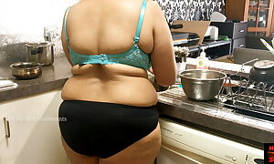 Big confidential Bhabhi in a difficulty Kitchen wearing panties and brassiere