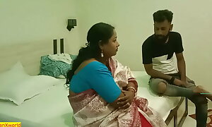 Indian cheating wife has hawt sex with ac technician!