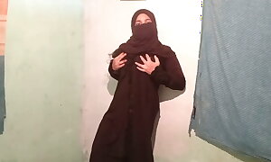 Hijabi girl wants xxx with Hindu