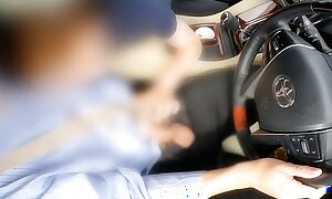 Married Woman Gives Handjob and Blowjob In the long run b for a long time Driving