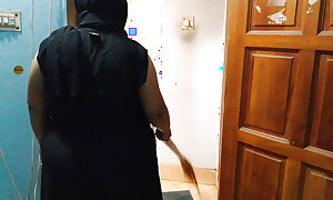 Saudi hawt aunty sweeping lodging when neighbour boy saw her big tits and ass gets seduced &Hot spunk - Boruqa & Hijab aunty