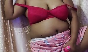 Desi hawt sexy mature bhabhi girl fucking herself with dildo sex toy.