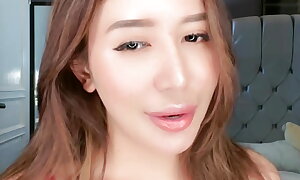 Cute Indonesian streamer Sofia Hilda big breast masturbate